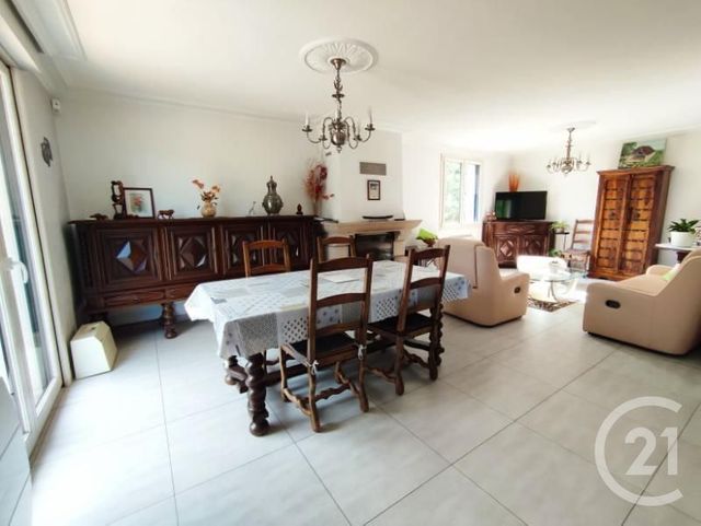 Afficher la photo en grand maison à vendre - 5 pièces - 122.13 m2 - ETRELLES - 35 - BRETAGNE - Century 21 A.I.T