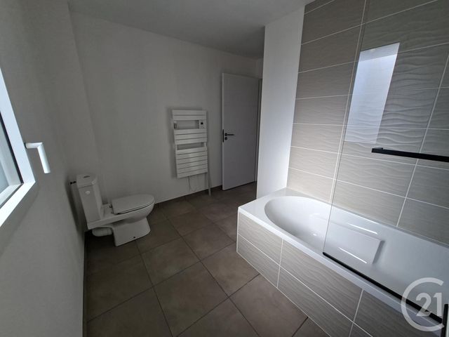 maison à louer - 4 pièces - 84.6 m2 - VITRE - 35 - BRETAGNE - Century 21 A.I.T