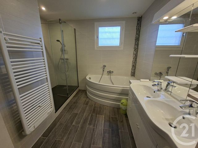 maison à louer - 5 pièces - 119.38 m2 - NOYAL SUR VILAINE - 35 - BRETAGNE - Century 21 A.I.T