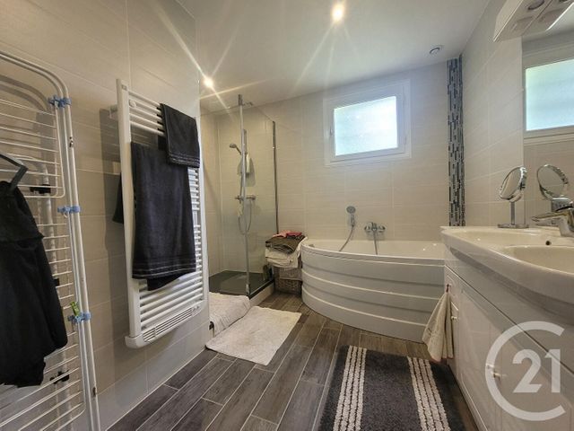 Afficher la photo en grand maison à louer - 5 pièces - 119.38 m2 - NOYAL SUR VILAINE - 35 - BRETAGNE - Century 21 A.I.T