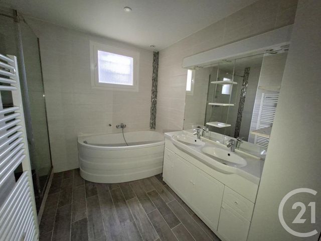 maison à louer - 5 pièces - 119.38 m2 - NOYAL SUR VILAINE - 35 - BRETAGNE - Century 21 A.I.T