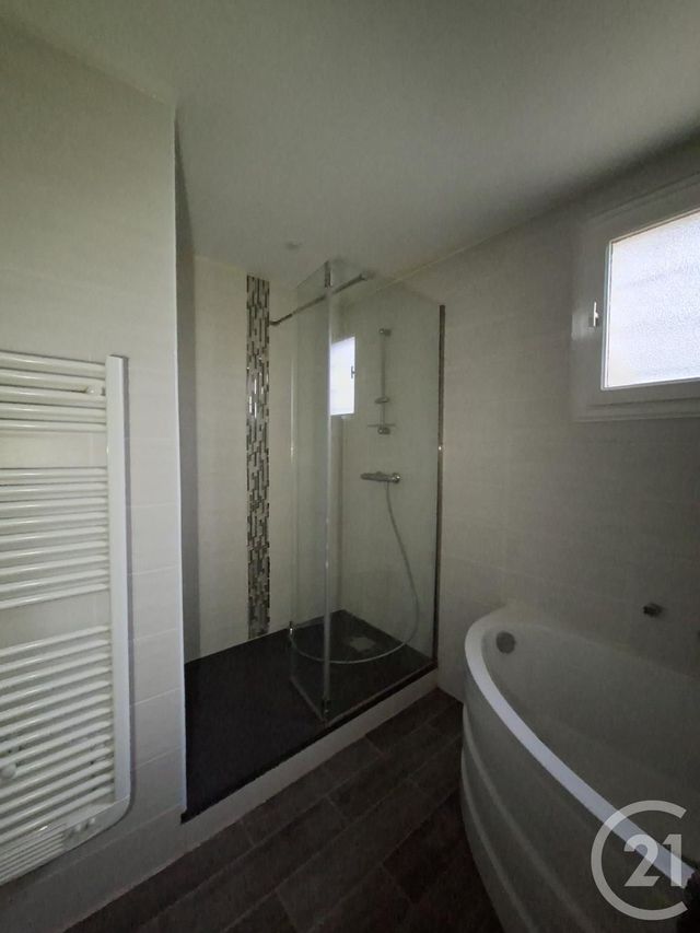 maison à louer - 5 pièces - 119.38 m2 - NOYAL SUR VILAINE - 35 - BRETAGNE - Century 21 A.I.T