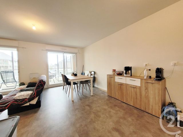Afficher la photo en grand Appartement F2 à louer - 2 pièces - 47.49 m2 - VITRE - 35 - BRETAGNE - Century 21 A.I.T