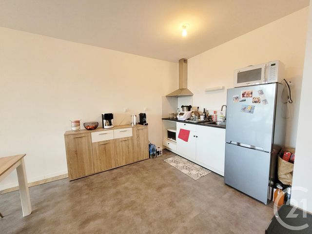 Afficher la photo en grand Appartement F2 à louer - 2 pièces - 47.49 m2 - VITRE - 35 - BRETAGNE - Century 21 A.I.T