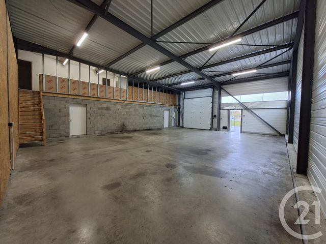 Appartement Local à louer - 1 pièce - 200.0 m2 - VITRE - 35 - BRETAGNE - Century 21 A.I.T