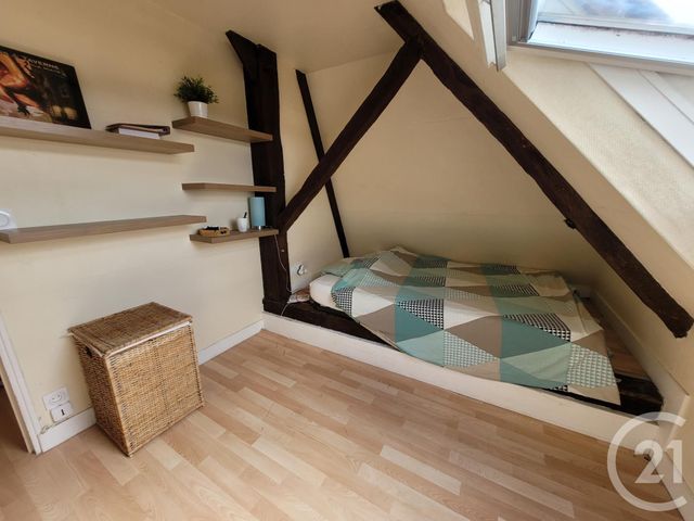 Appartement à louer - 2 pièces - 35.0 m2 - VITRE - 35 - BRETAGNE - Century 21 A.I.T