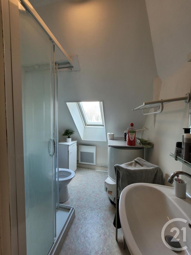 Appartement à louer - 2 pièces - 35.0 m2 - VITRE - 35 - BRETAGNE - Century 21 A.I.T