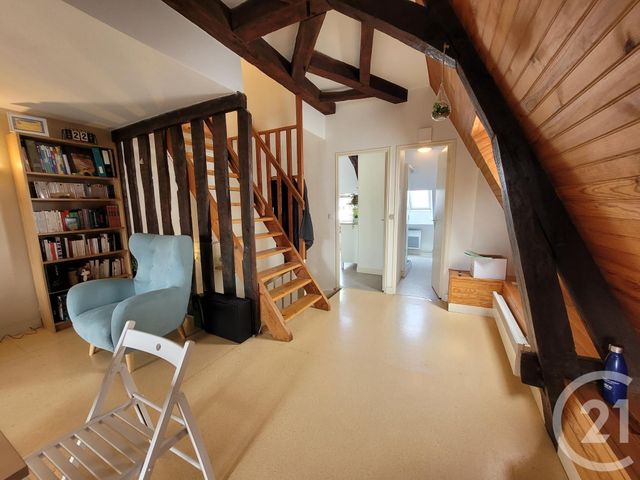 Appartement à louer - 2 pièces - 35.0 m2 - VITRE - 35 - BRETAGNE - Century 21 A.I.T