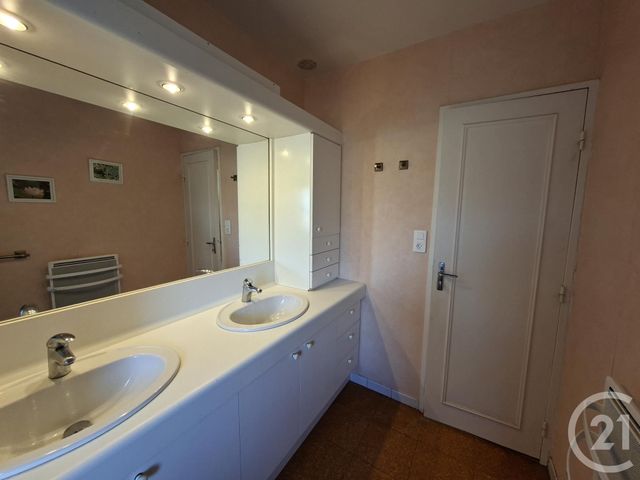 maison à vendre - 6 pièces - 142.0 m2 - VITRE - 35 - BRETAGNE - Century 21 A.I.T