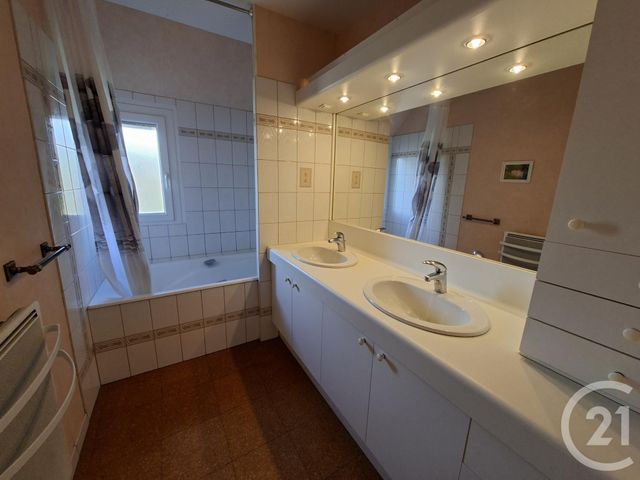 maison à vendre - 6 pièces - 142.0 m2 - VITRE - 35 - BRETAGNE - Century 21 A.I.T