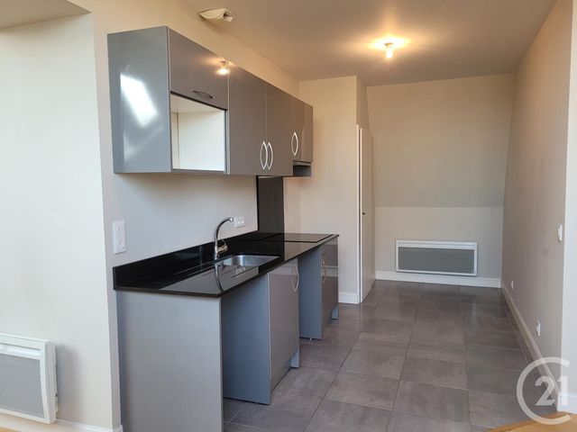 Appartement à vendre - 3 pièces - 58.41 m2 - VITRE - 35 - BRETAGNE - Century 21 A.I.T