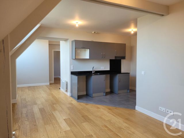 Appartement à vendre - 3 pièces - 58.41 m2 - VITRE - 35 - BRETAGNE - Century 21 A.I.T