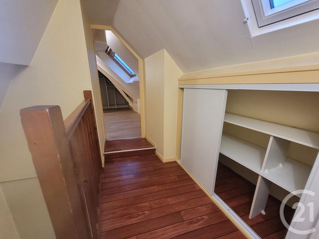 Appartement Duplex à louer - 2 pièces - 36.24 m2 - VITRE - 35 - BRETAGNE - Century 21 A.I.T