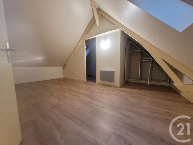 Appartement Duplex à louer - 2 pièces - 36.24 m2 - VITRE - 35 - BRETAGNE - Century 21 A.I.T