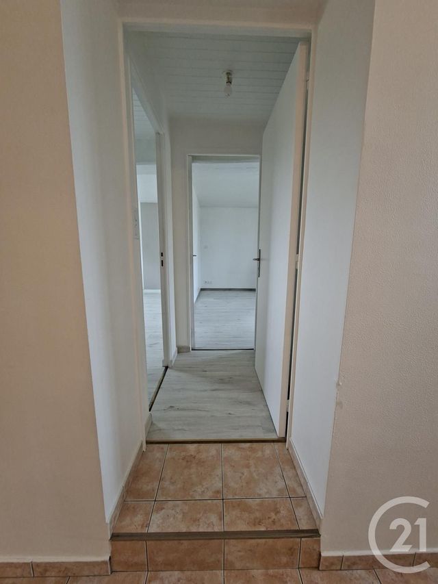 maison à louer - 3 pièces - 81.42 m2 - ARGENTRE DU PLESSIS - 35 - BRETAGNE - Century 21 A.I.T