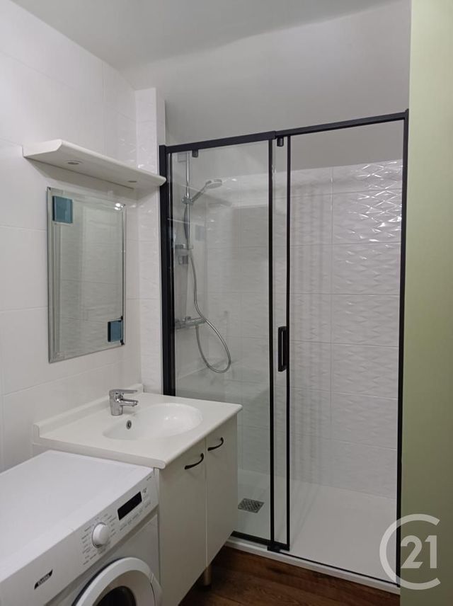 Appartement F1 à louer - 1 pièce - 32.0 m2 - VITRE - 35 - BRETAGNE - Century 21 A.I.T