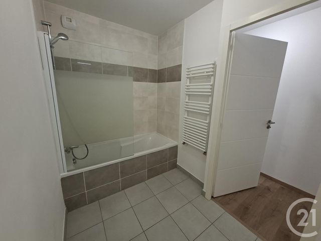 Appartement F3 à louer - 3 pièces - 64.8 m2 - VITRE - 35 - BRETAGNE - Century 21 A.I.T