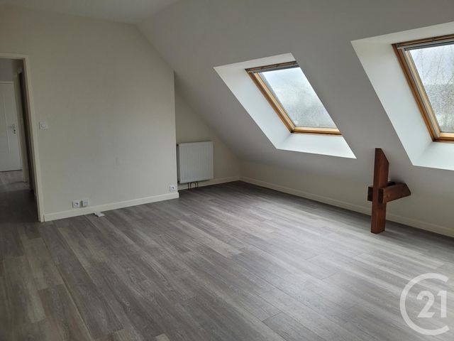 Appartement F1 à louer - 1 pièce - 29.7 m2 - VITRE - 35 - BRETAGNE - Century 21 A.I.T