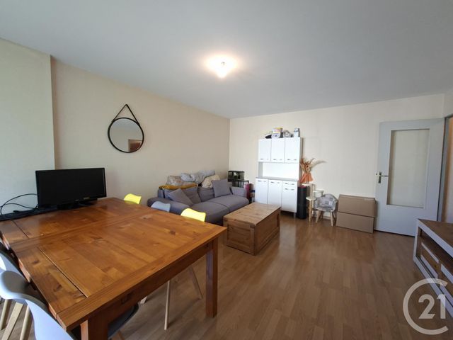 Appartement F3 à vendre - 3 pièces - 60.7 m2 - ETRELLES - 35 - BRETAGNE - Century 21 A.I.T