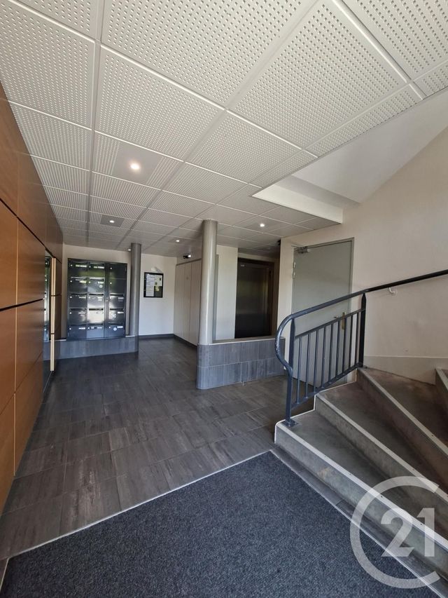 Appartement F3 à vendre - 3 pièces - 60.7 m2 - ETRELLES - 35 - BRETAGNE - Century 21 A.I.T