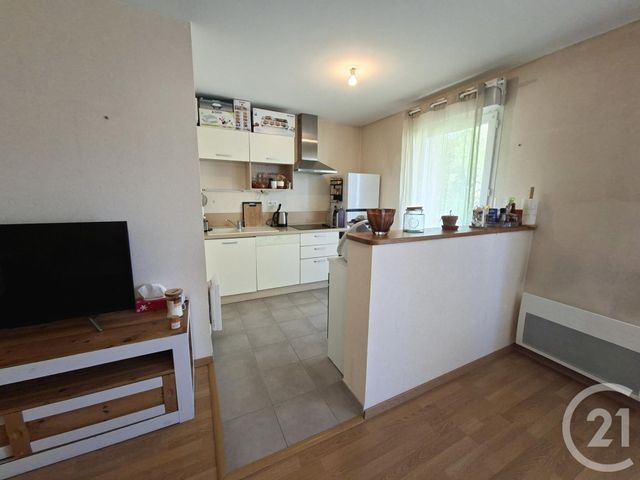 Appartement F3 à vendre - 3 pièces - 60.7 m2 - ETRELLES - 35 - BRETAGNE - Century 21 A.I.T