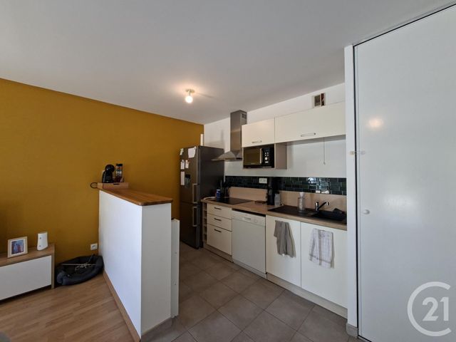 Appartement à louer - 3 pièces - 61.95 m2 - ETRELLES - 35 - BRETAGNE - Century 21 A.I.T