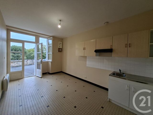 Appartement à louer - 2 pièces - 38.5 m2 - VITRE - 35 - BRETAGNE - Century 21 A.I.T