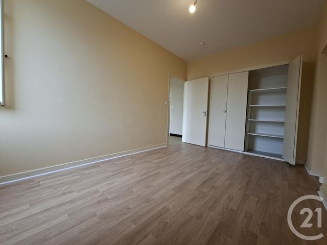 Appartement à louer - 2 pièces - 38.5 m2 - VITRE - 35 - BRETAGNE - Century 21 A.I.T
