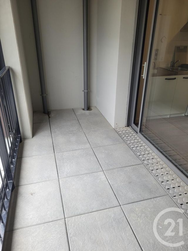 Appartement F2 à louer - 2 pièces - 42.98 m2 - VITRE - 35 - BRETAGNE - Century 21 A.I.T