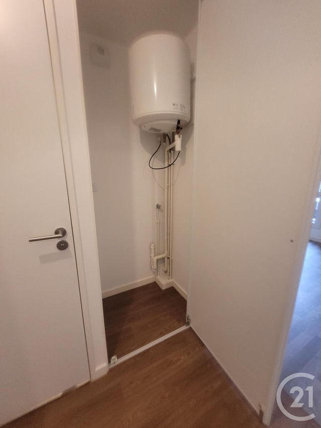 Appartement F2 à louer - 2 pièces - 42.98 m2 - VITRE - 35 - BRETAGNE - Century 21 A.I.T