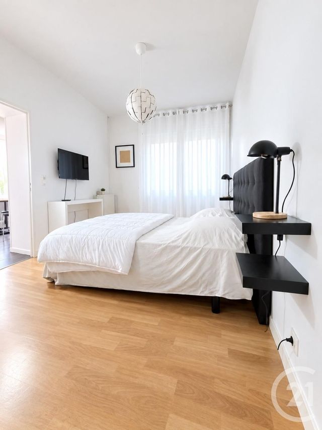 Appartement F2 à louer - 2 pièces - 45.99 m2 - VITRE - 35 - BRETAGNE - Century 21 A.I.T