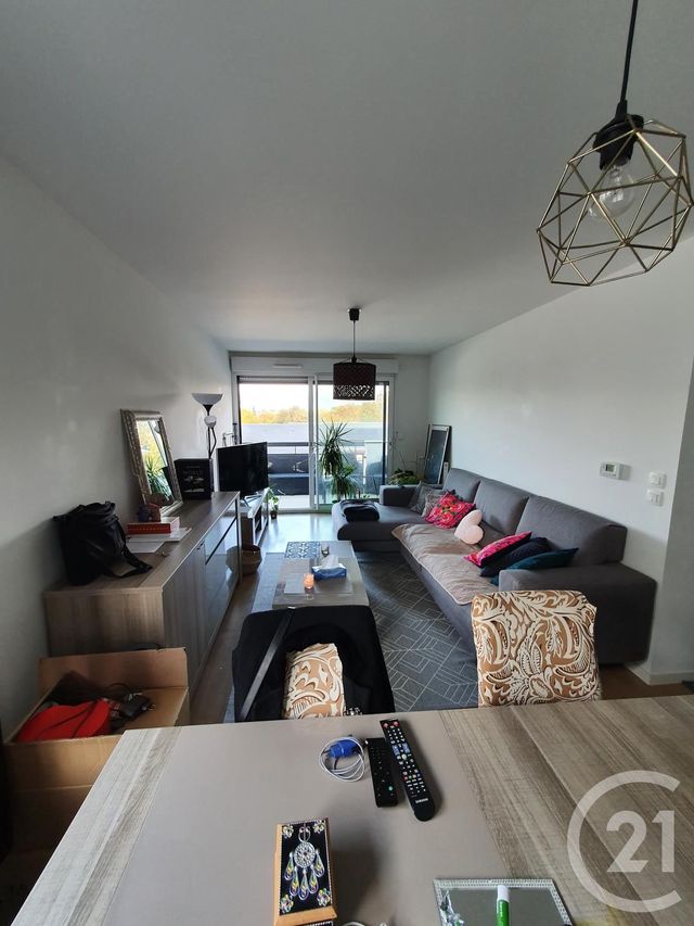 Appartement T3 à louer - 3 pièces - 60.18 m2 - VITRE - 35 - BRETAGNE - Century 21 A.I.T