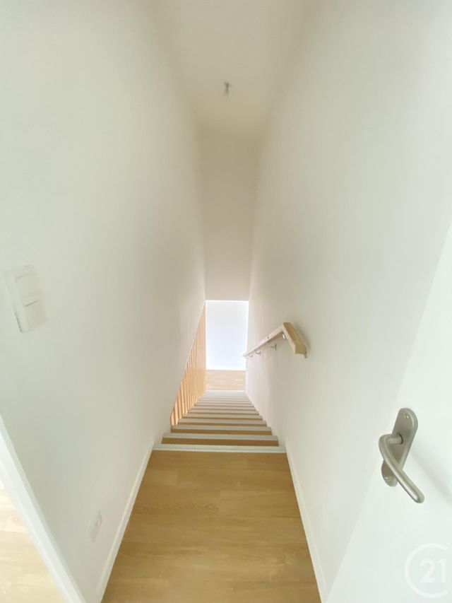 Appartement T5 à vendre - 5 pièces - 100.35 m2 - LA BOUEXIERE - 35 - BRETAGNE - Century 21 A.I.T