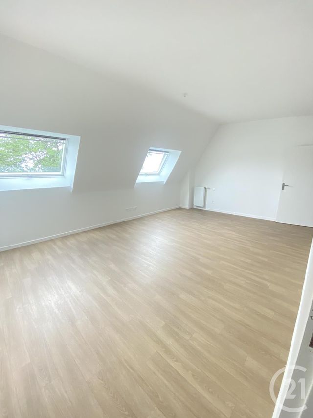 Appartement T5 à vendre - 5 pièces - 100.35 m2 - LA BOUEXIERE - 35 - BRETAGNE - Century 21 A.I.T