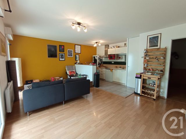Appartement F3 à louer - 3 pièces - 62.95 m2 - ETRELLES - 35 - BRETAGNE - Century 21 A.I.T