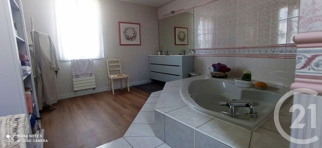 maison à vendre - 9 pièces - 214.21 m2 - VITRE - 35 - BRETAGNE - Century 21 A.I.T